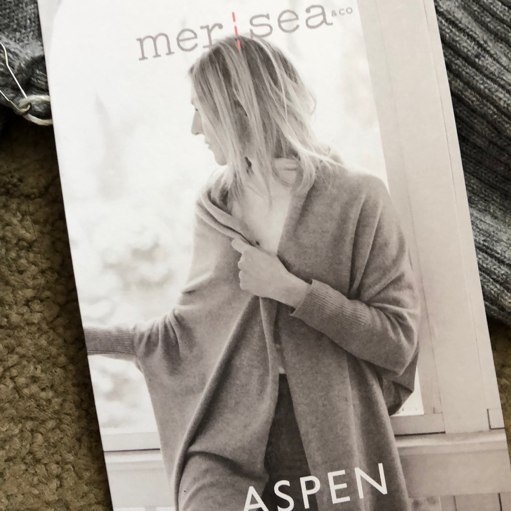 Mersea wool/cashmere Aspen Wrap. O/S